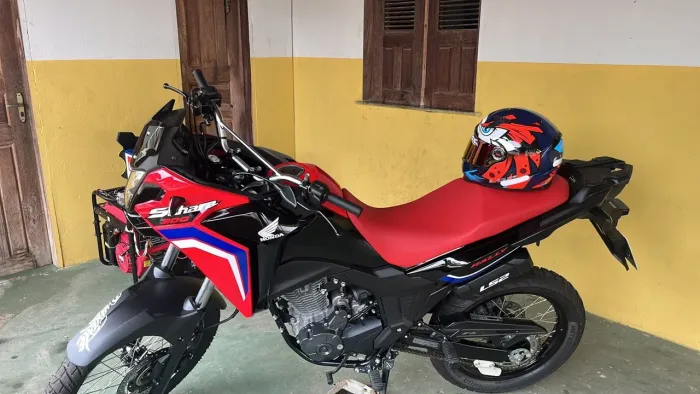 HONDA SAHARA 300 RALLY 2026 OU TROCO COM MOTO DO MEU INTERESSE COM VOLTA PRA MIM