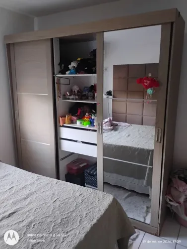 Guarda roupa usado