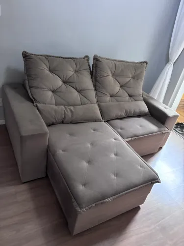 Sofá retrátil + Potronas