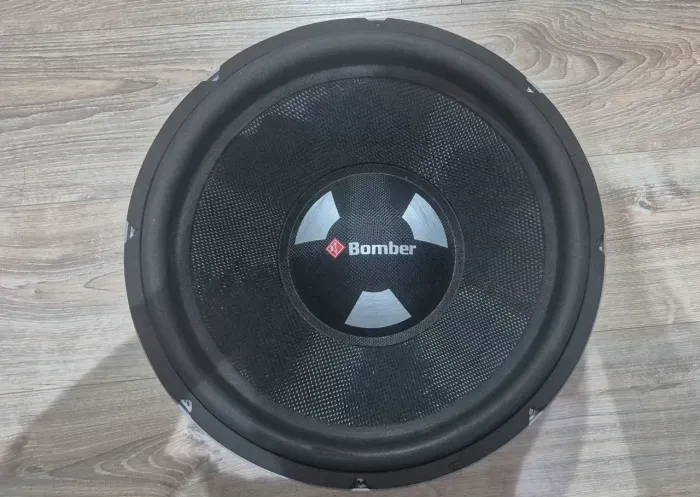 Subwoofer Bombastic 15" 1500Wrms