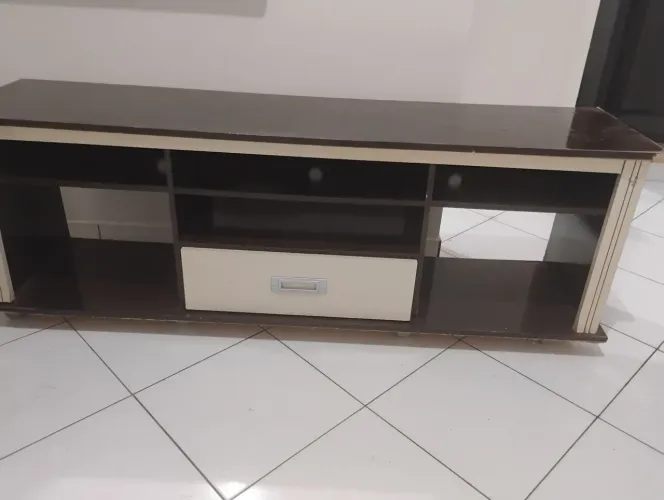 Vendo rack com gaveta e rodinhas
