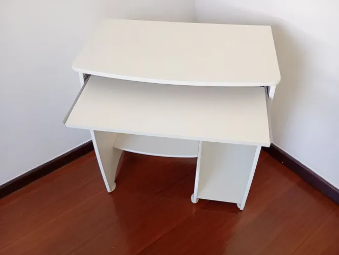 Mesa p/ computador