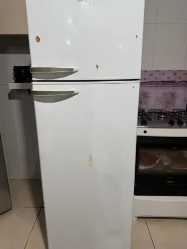 Vendo geladeira dako