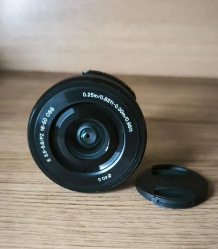 Lente Sony 16-50mm F/3.5-5.6 Oss E Mount Pz para ZV-E10
