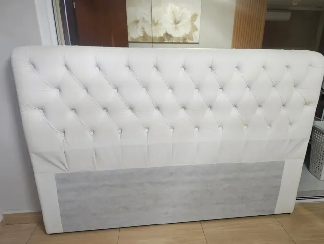 Cabeceira de cama king size branca