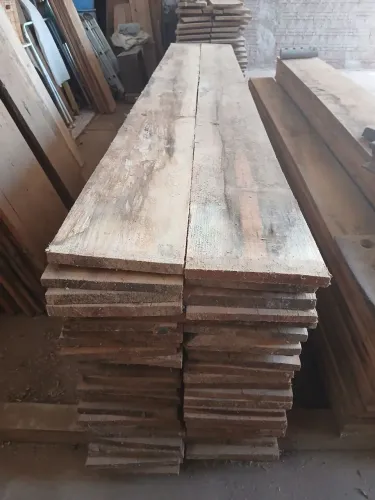 Tábuas de Pinus para a Construção Civil - BARATAS