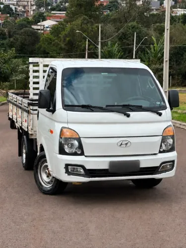 HYUNDAI HR 2017 A DIESEL À VENDA