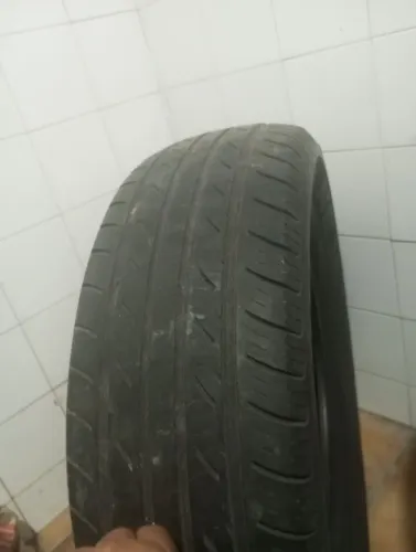 Pneu 215/70/16