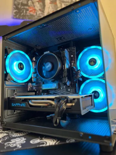 Pc gamer rodando gta 5, roblox, warzone 