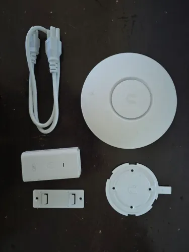 Acess Point Ubiquiti Ap Lite com fonte Poe