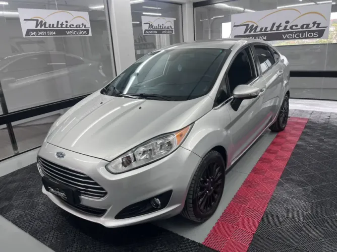 Ford Fiesta Sedan Titanium 1.6 Powershift 2014