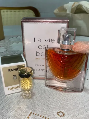Lá vie est belle Iris absolu