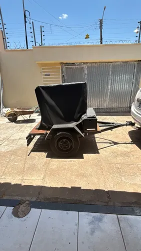 Vendo reboque de 1 eixo apenas o reboque
