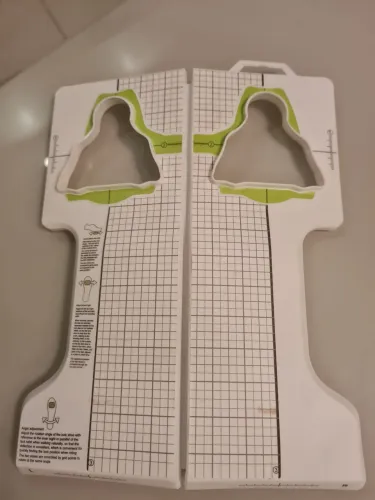 Regulador/alinhador de taco para sapatilha
