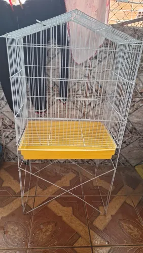 Viveiro chalé para calopsitas e Pássaros
