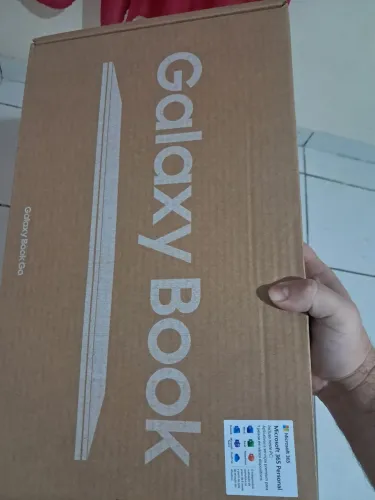 NOTEBOOK NOVO NA CAIXA