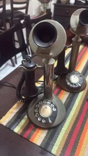 Telefone castiçal Antigo original raridade