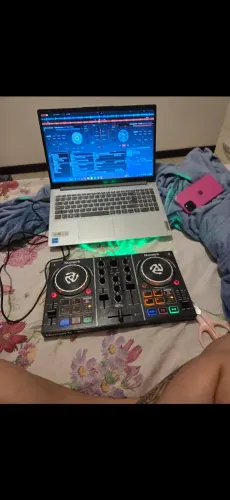 Controladora Numark Party Mix II