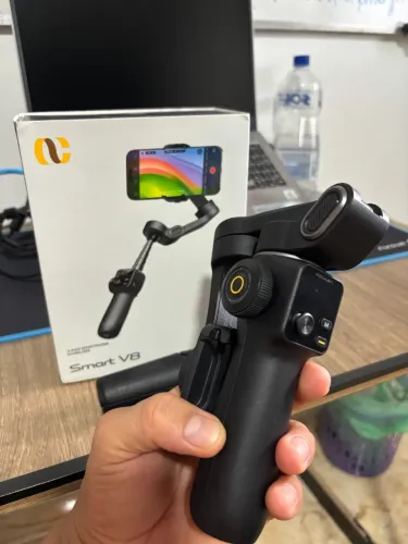 aochuan smart V8 + modulo IA