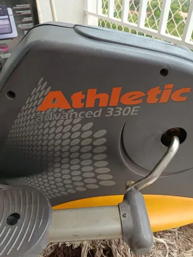 Athetic advanced 330e Oportunidade  para vender hoje r$ 450,tudo funcionando painel (tudo)