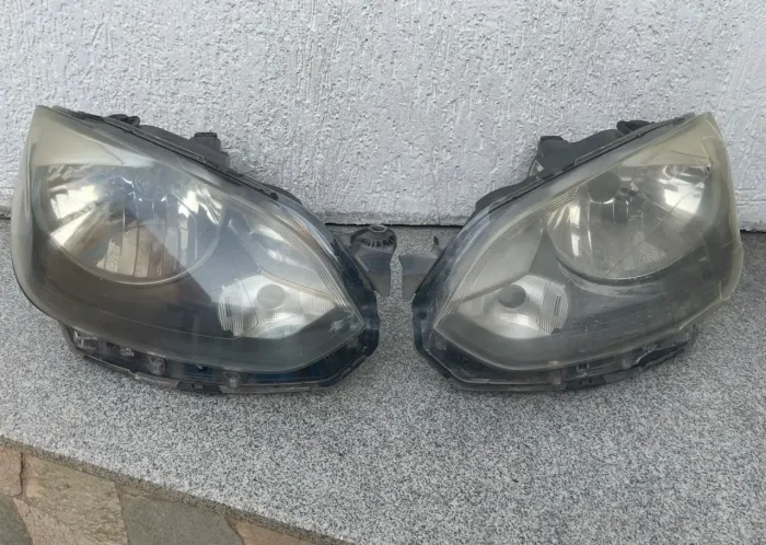 Farol VW UP 2014 a 2017