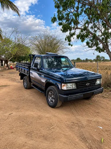 Chevrolet D-20 S / Luxe 3.9/4.0 Diesel 1994