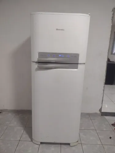 Geladeira duplex Eletrolux DFN49 