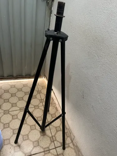 Tripé caixa de som
