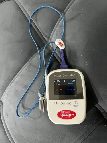 Oximetro Veterinário Ultra Portátil R40VET