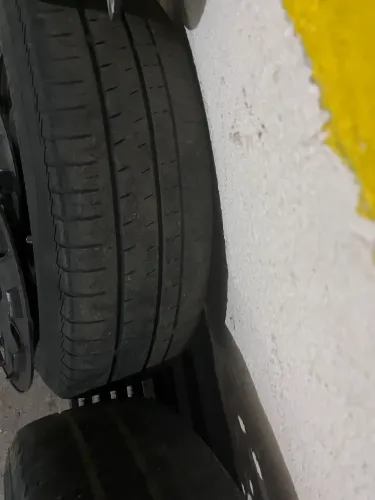 Roda aco 14 c/pneu 175 /70 R 14