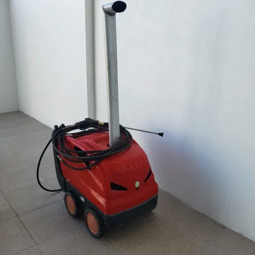 LAVADORA/ESGUICHO DE ALTA PRESSÃO 