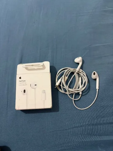 Fone de ouvido com fio Apple Original - usado