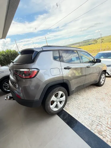 Jeep Compass Sport 2.0 4X2 Flex 16V Aut. 2017