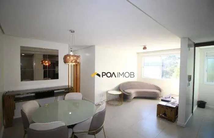 Apartamento com 3 dormitórios para alugar, 75 m² por R$ 3.564,00/mês - Partenon - Porto Al