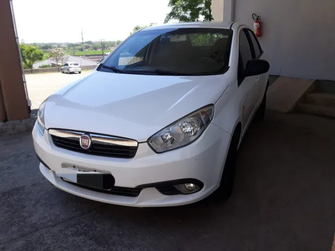 Fiat Grand Siena Attrac. 1.4 EVO F.flex 8V 2013