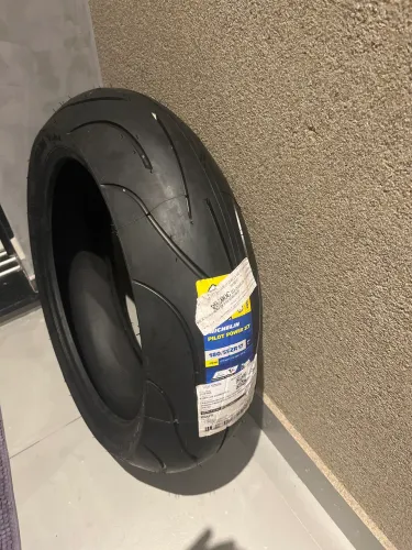 Pneu Moto Michelin Aro 17 Pilot Power 2CT 180/55R17 73W TL - Traseiro