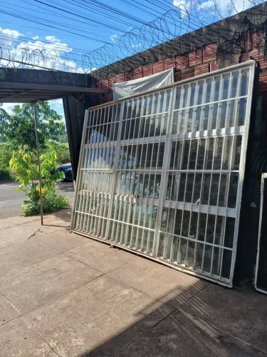 Vendo grade para comércio 