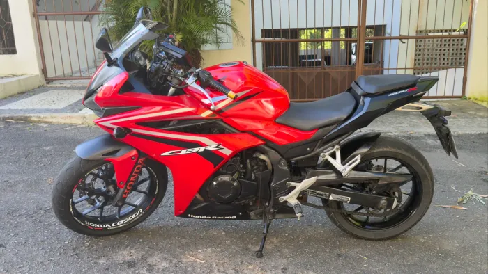Honda CBR 500r - única 2018 aqui na Bahia - Esportiva e Econômica- Moto Linda