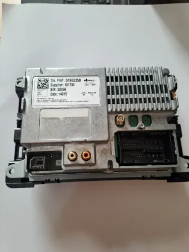 Auto radio  fiat  toro 51962359 