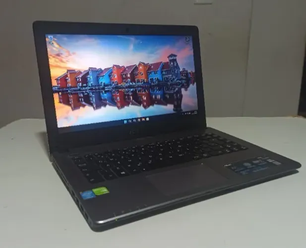 Note Gamer Asus i5 4200U, placa de video GT 720M 2GB, 10Gb ram, ssd 120GB, parcelo no cart