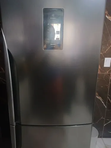 Vende -se geladeira inverter, junto com tv tcl 65 valor 5500 os dois