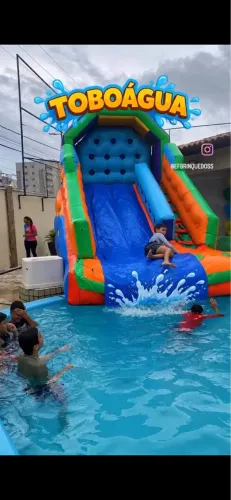Aluguel de tobogã inflável