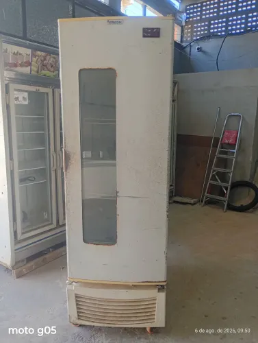EXPOSITOR uma porta