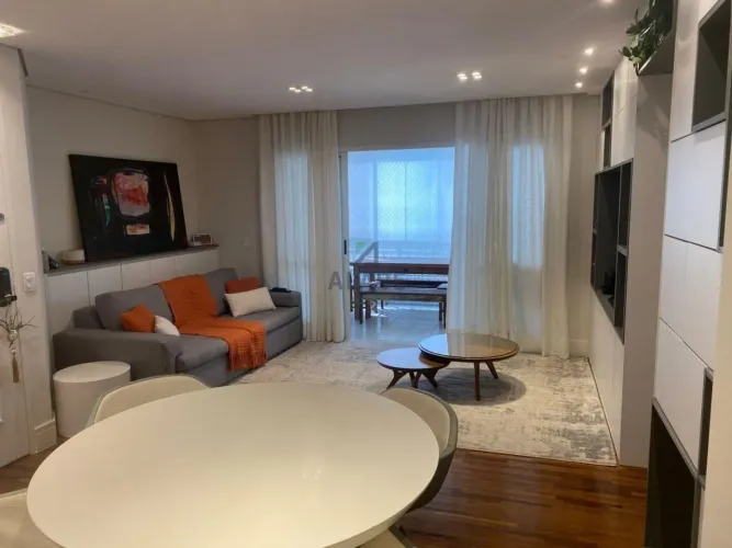 Moema - Apartamento em Condomínio Clube com Lazer Completo com 107m²