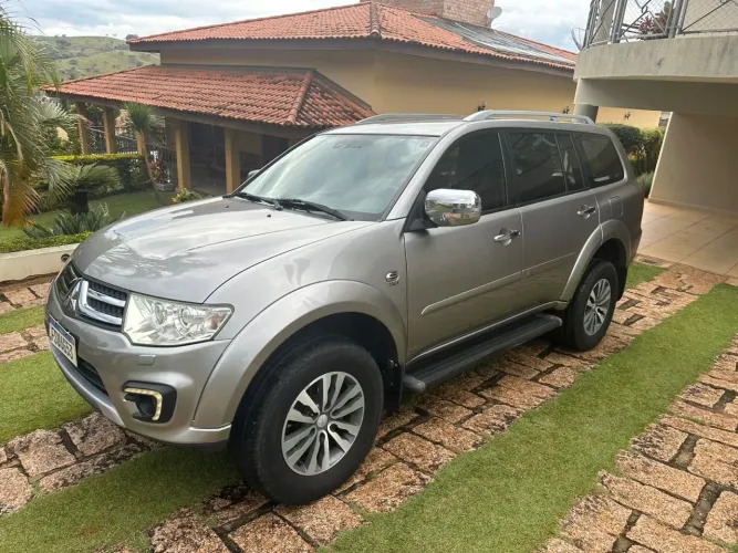 Mitsubishi Pajero HPE 3.2 4X4 T.i. Dies. 5P Aut. 2017
