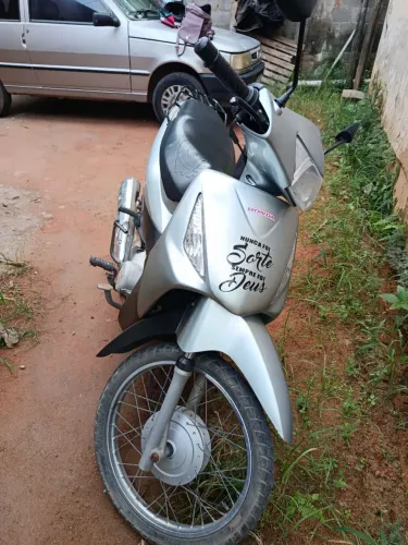 Honda biz em perfeito estado