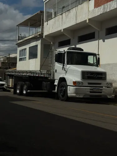 Mercedes 2318 truck