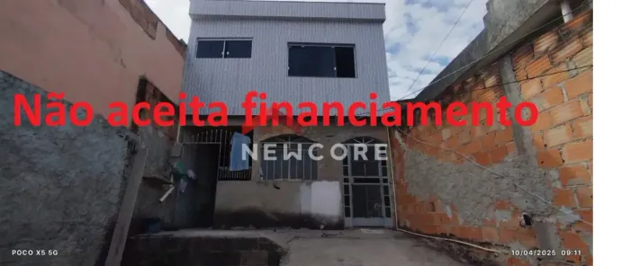 Casa em Rua Tucano - Tropical - Contagem/MG