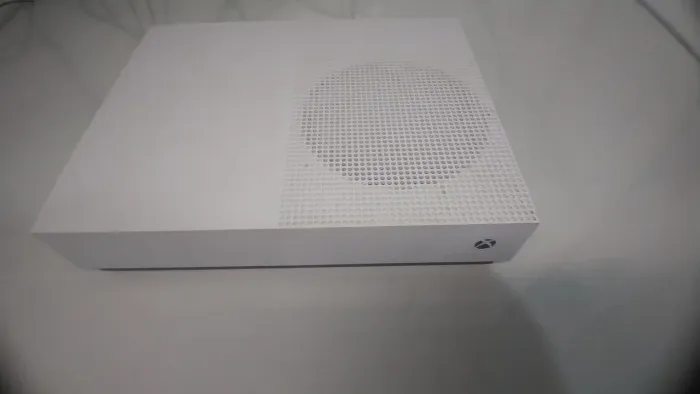XBOX ONE S ALL DIGITAL 1TB