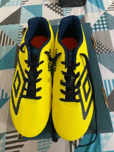 Chuteira de campo | Umbro Force